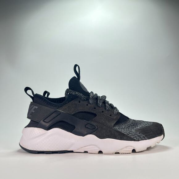 Nike Air Huarache Run Ultra Black White Running Shoes 942121-004 Youth Size 4.5 - Picture 1 of 10